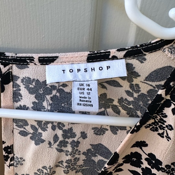 Topshop floral blouse - Picture 2 of 8